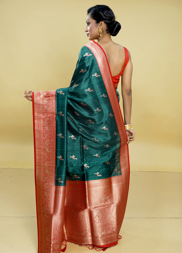 Green Dupion Silk Saree With Blouse Piece