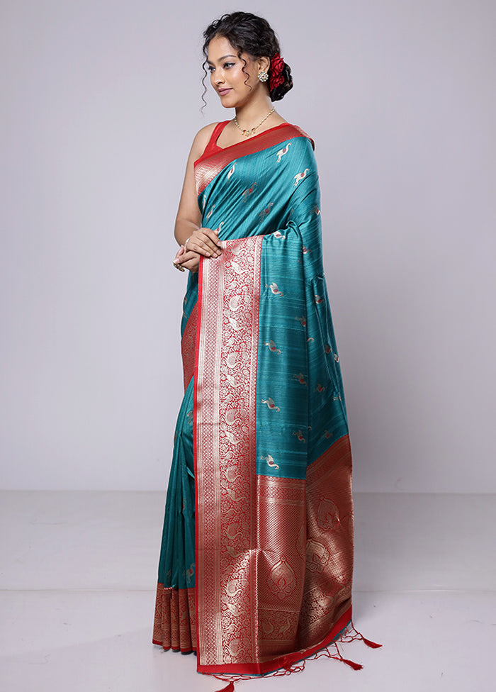 Green Dupion Silk Saree With Blouse Piece