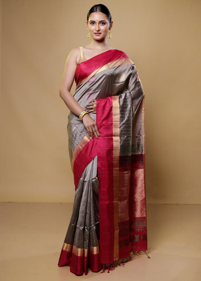 Grey Handloom Kanchipuram Pure Silk Saree With Blouse Piece