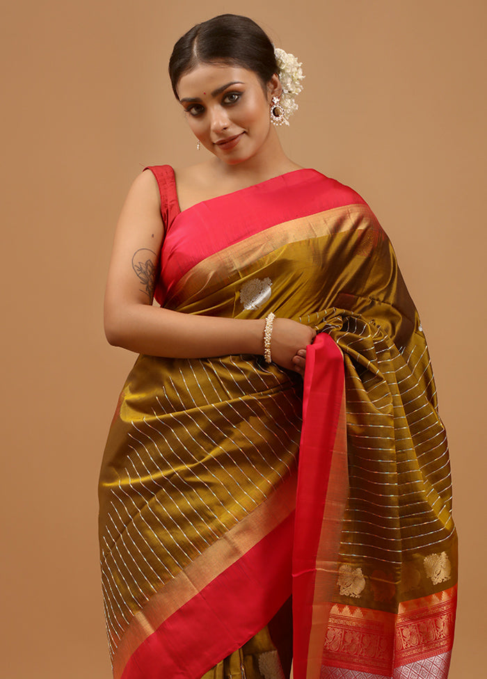 Green Handloom Kanchipuram Pure Silk Saree With Blouse Piece