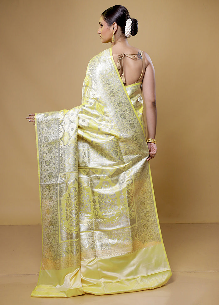 Green Tanchoi Silk Saree With Blouse Piece