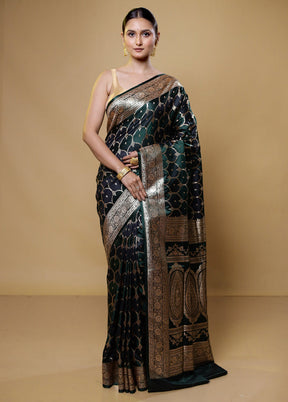 Multicolor Tanchoi Silk Saree With Blouse Piece