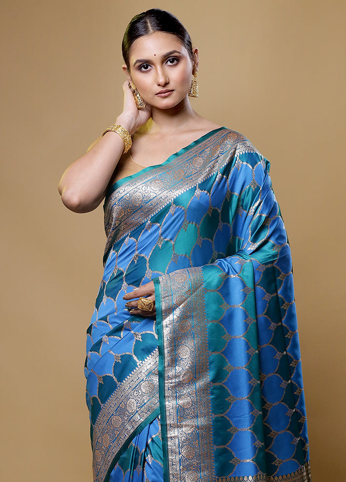 Multicolor Tanchoi Silk Saree With Blouse Piece