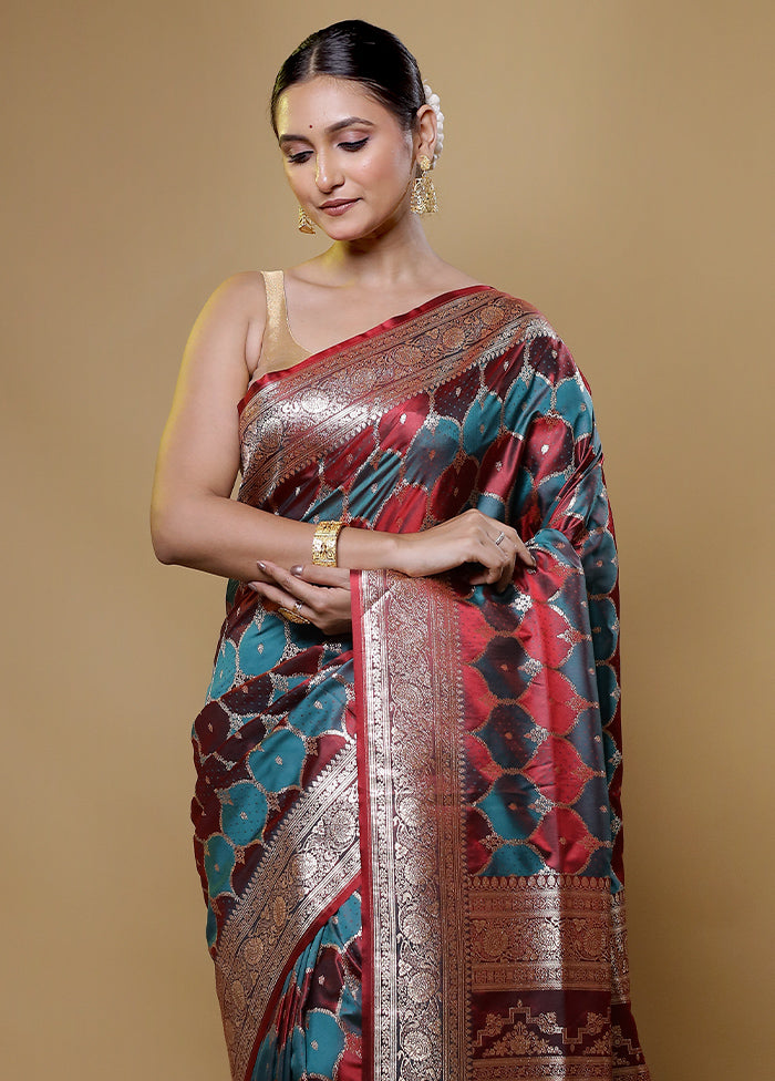 Multicolor Tanchoi Silk Saree With Blouse Piece