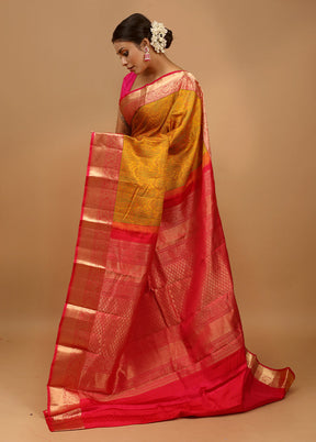 Yellow Handloom Kanchipuram Pure Silk Saree With Blouse Piece