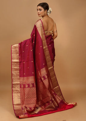 Maroon Handloom Kanchipuram Pure Silk Saree With Blouse Piece