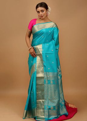 Blue Handloom Kanchipuram Pure Silk Saree With Blouse Piece