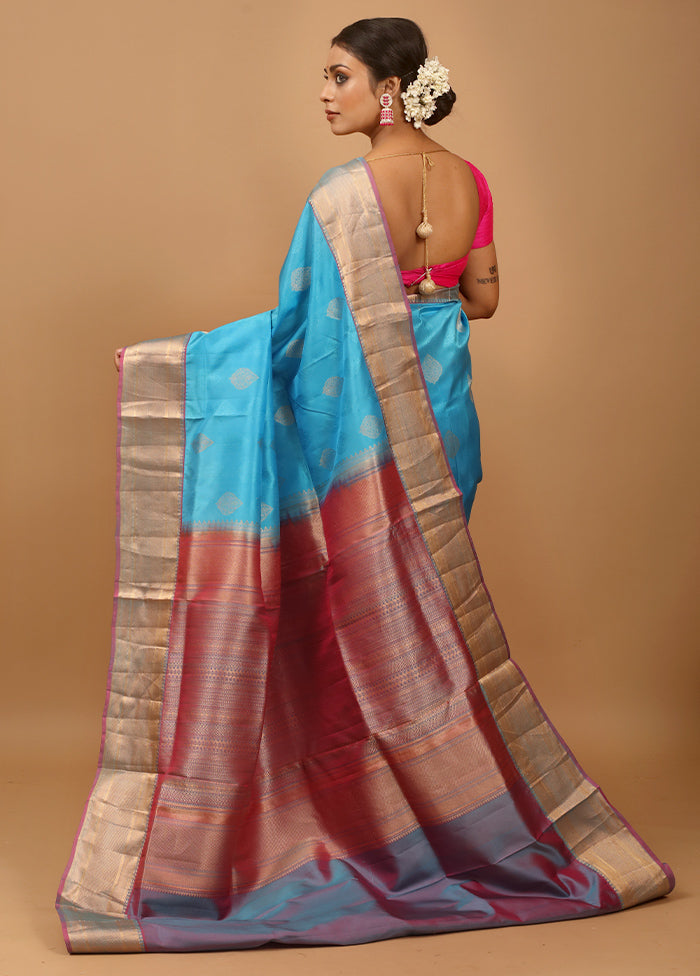 Blue Handloom Kanchipuram Pure Silk Saree With Blouse Piece