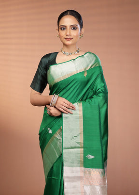 Green Handloom Kanchipuram Pure Silk Saree With Blouse Piece