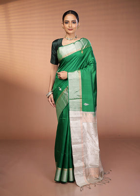 Green Handloom Kanchipuram Pure Silk Saree With Blouse Piece
