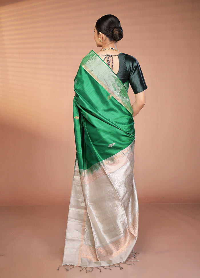 Green Handloom Kanchipuram Pure Silk Saree With Blouse Piece