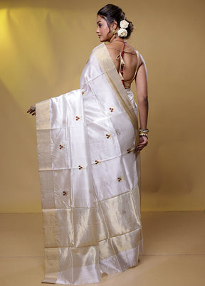 White Handloom Chanderi Pure Cotton Saree With Blouse Piece