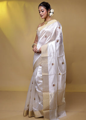 White Handloom Chanderi Pure Cotton Saree With Blouse Piece