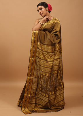 Cream Handloom Baluchari Pure Silk Saree With Blouse Piece