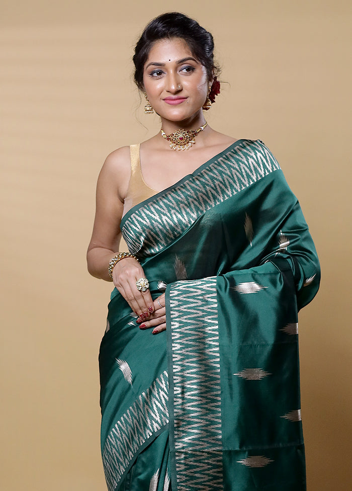 Green Dupion Silk Saree With Blouse Piece