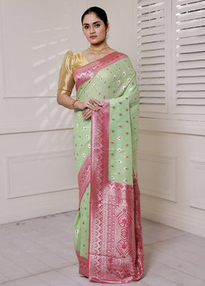 Green Cotton Saree With Blouse Piece