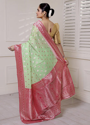 Green Cotton Saree With Blouse Piece