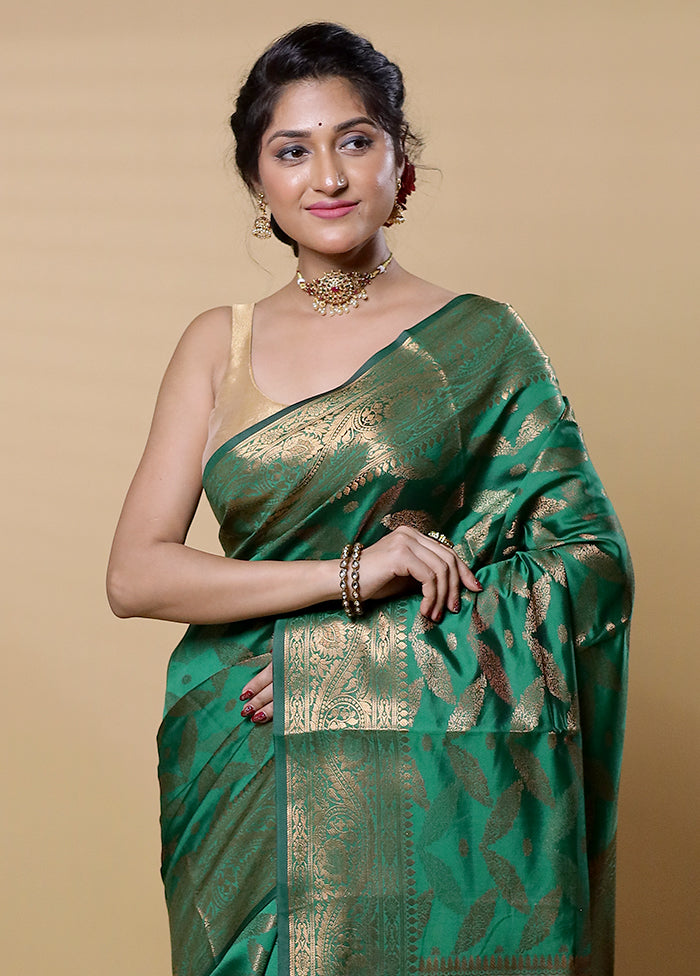 Green Dupion Silk Saree With Blouse Piece