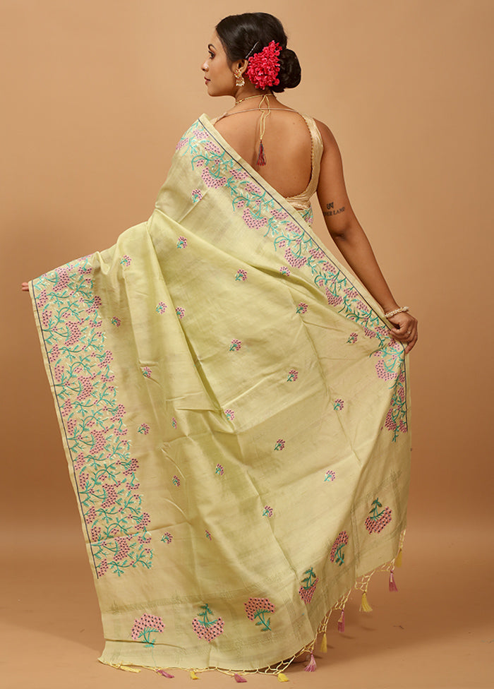 Green Tussar Silk Saree With Blouse Piece