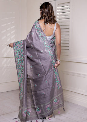 Grey Tussar Silk Saree With Blouse Piece