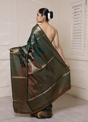 Green Dupion Silk Saree With Blouse Piece