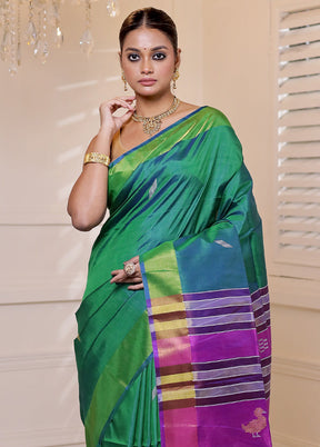 Green Kalakshetra Kanjivaram Silk Saree With Blouse Piece