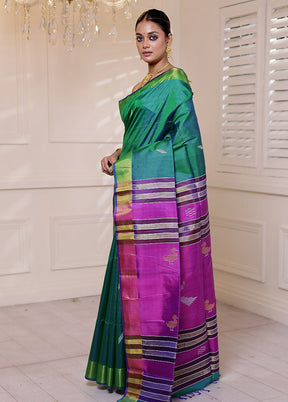 Green Kalakshetra Kanjivaram Silk Saree With Blouse Piece