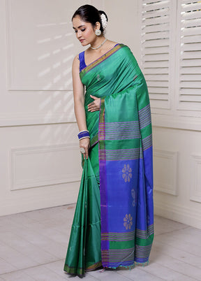 Green Kalakshetra Kanjivaram Silk Saree With Blouse Piece