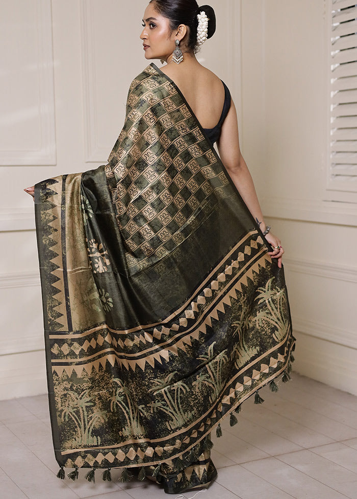 Green Dupion Silk Saree With Blouse Piece