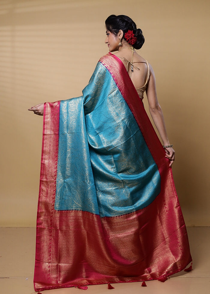 Green Dupion Silk Saree With Blouse Piece