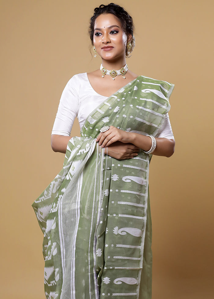 Green Tant Jamdani Saree Without Blouse Piece