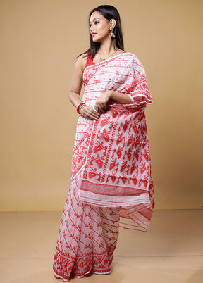 White Tant Jamdani Saree Without Blouse Piece