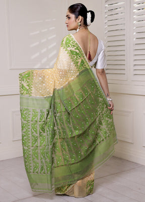 Green Tant Jamdani Saree Without Blouse Piece