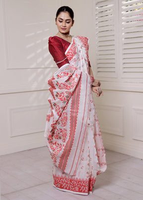 White Tant Jamdani Saree Without Blouse Piece