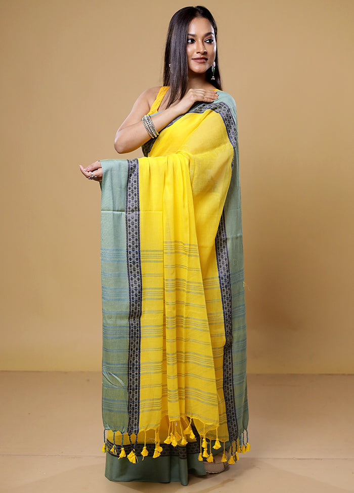 Yellow Cotton Saree With Blouse Piece