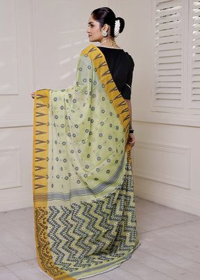 Green Cotton Saree With Blouse Piece