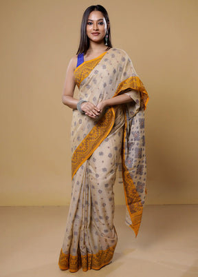 Cream Cotton Saree With Blouse Piece