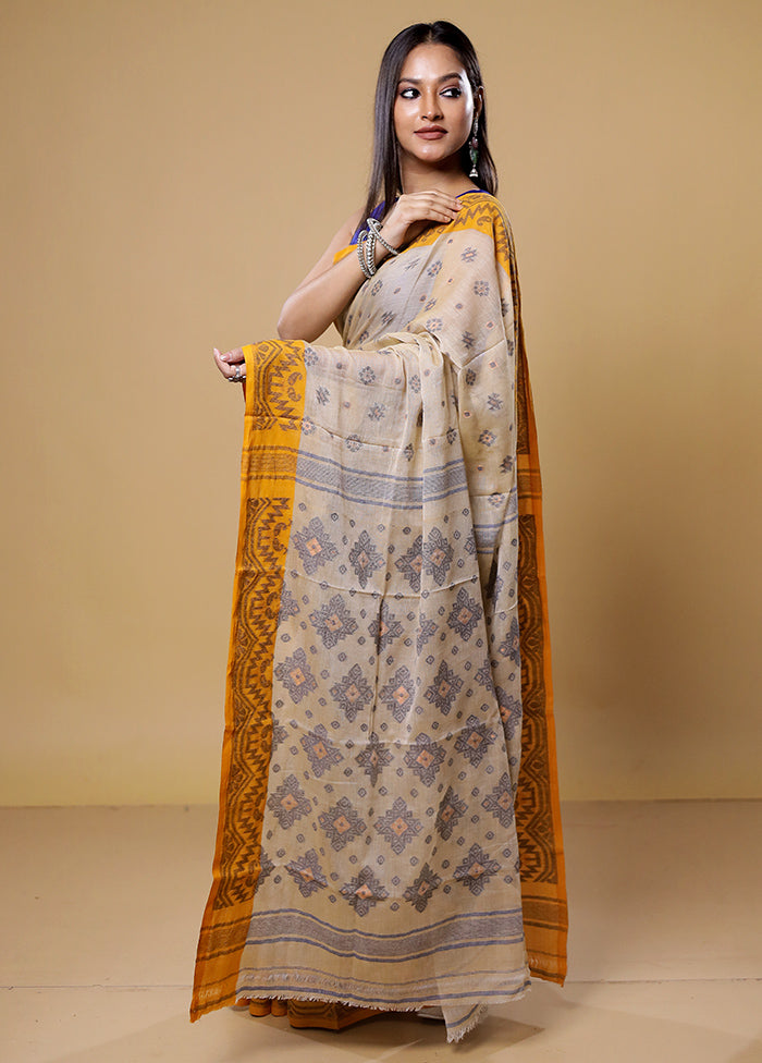 Cream Cotton Saree With Blouse Piece