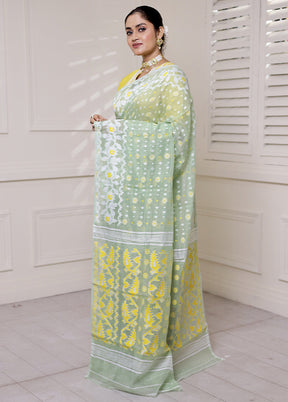 Green Cotton Saree With Blouse Piece