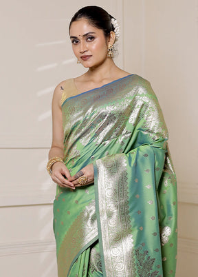 Green Dupion Silk Saree With Blouse Piece