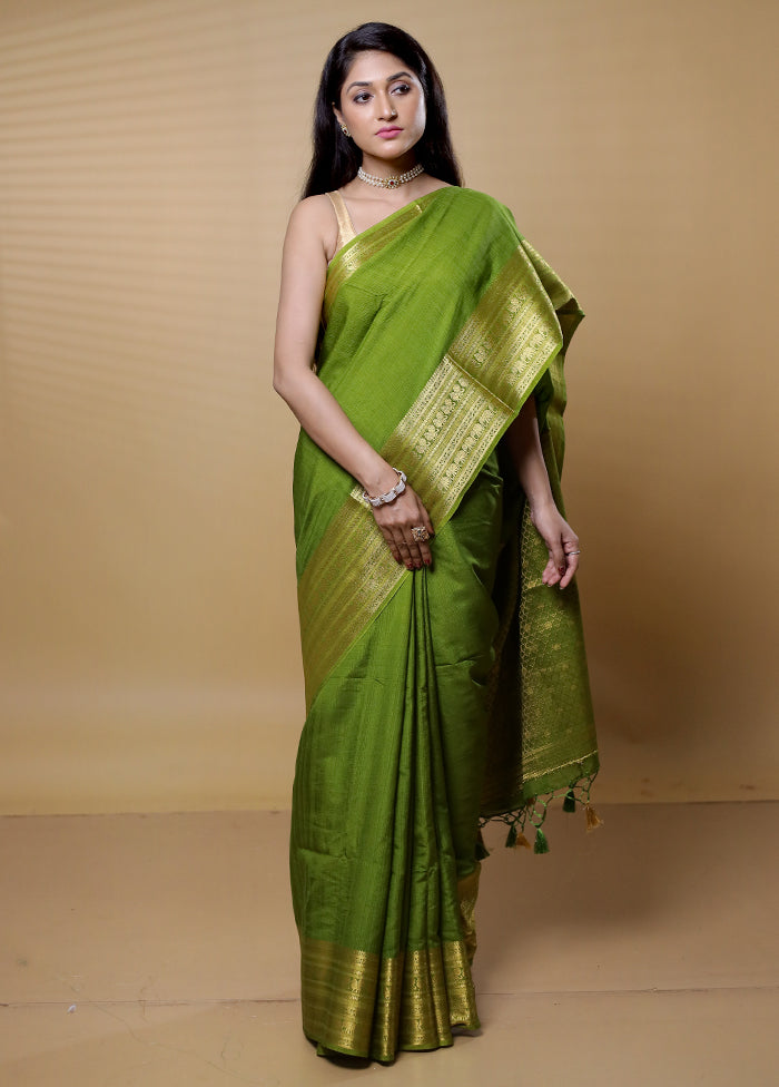 Green Dupion Silk Saree With Blouse Piece