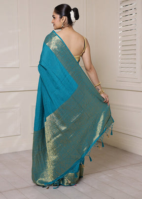 Green Dupion Silk Saree With Blouse Piece