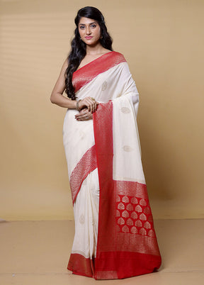 White Georgette Saree With Blouse Piece