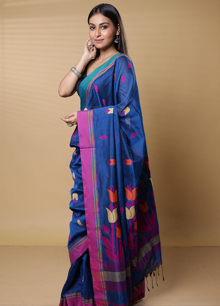 Blue Cotton Saree With Blouse Piece