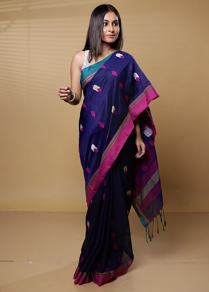 Blue Cotton Saree With Blouse Piece