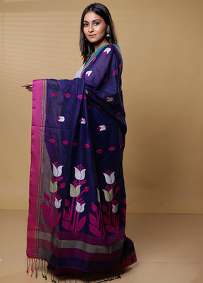 Blue Cotton Saree With Blouse Piece