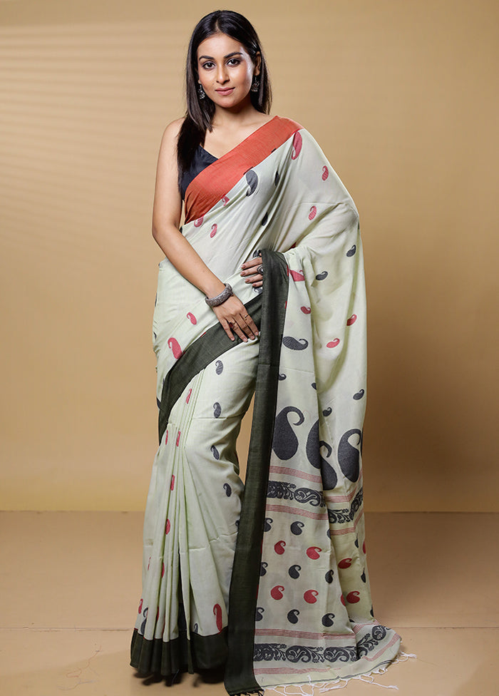 Green Cotton Saree With Blouse Piece