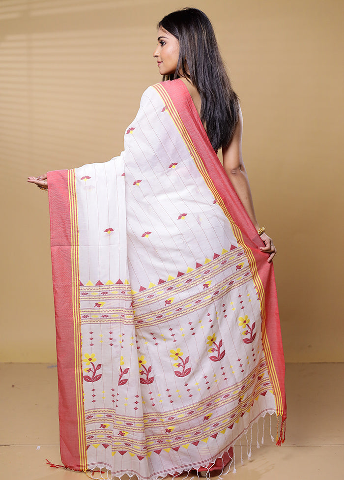 Cream Khadi Cotton Saree With Blouse Piece