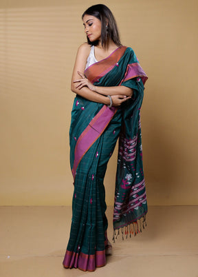 Green Khadi Cotton Saree With Blouse Piece