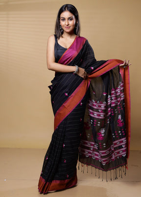 Black Khadi Cotton Saree With Blouse Piece